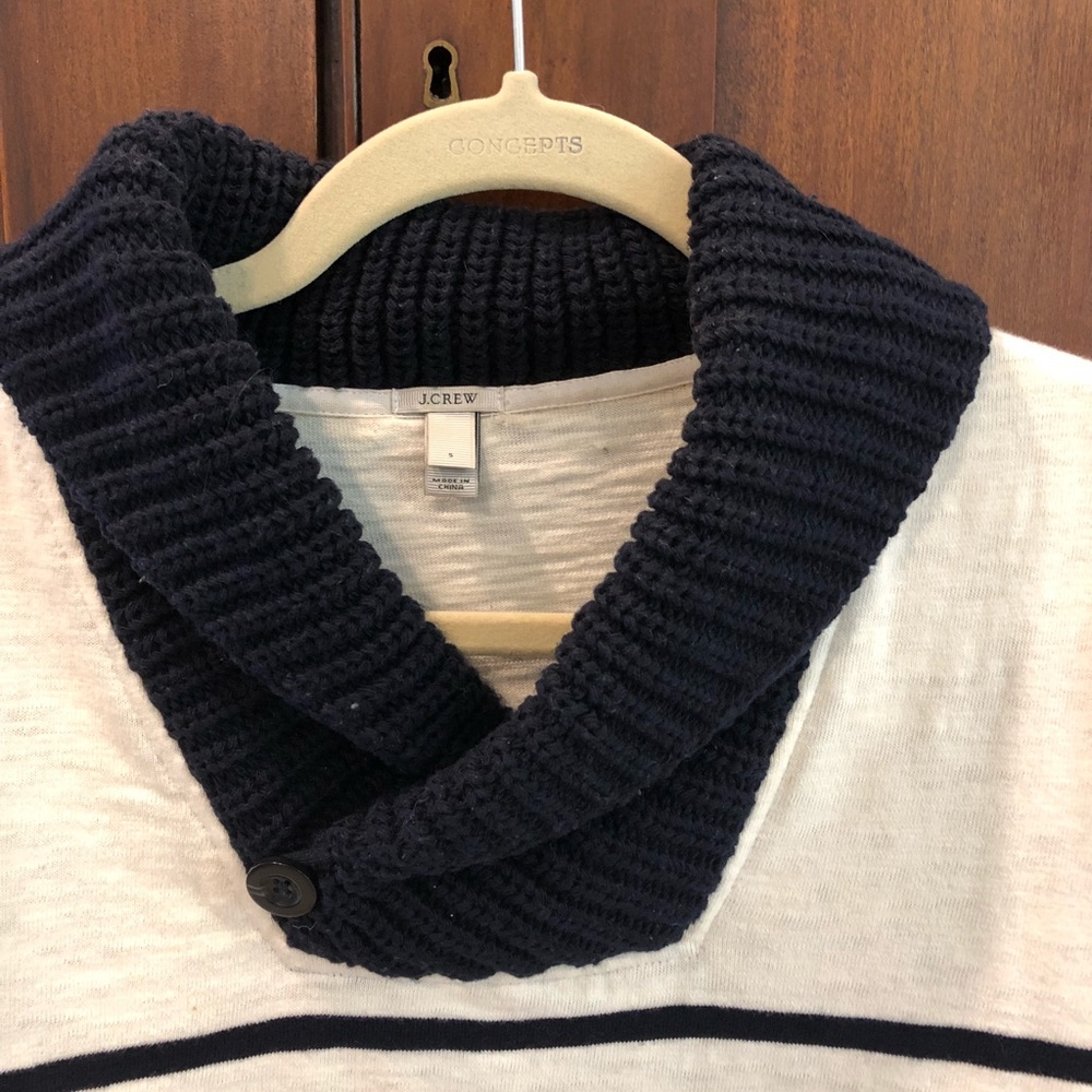 J.Crew Pullover - Picture 3 of 6